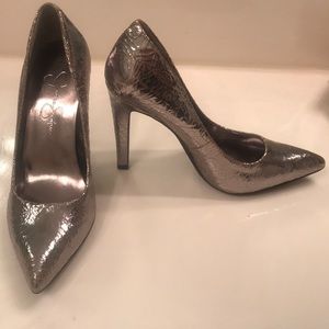Jessica Simpson Silver Metallic Pumps 5.5 Women